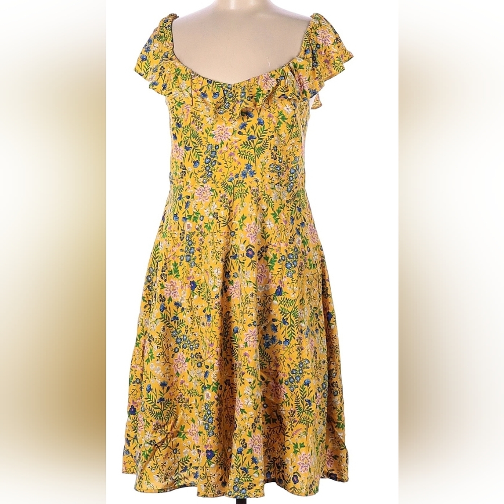 Old Navy Cute Floral Summer Dress with Flutter Sleeves- Yellow Medium